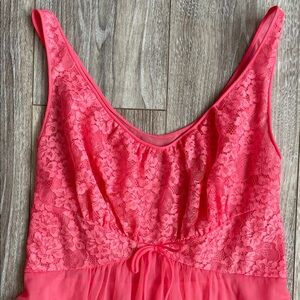 VTG Vanity Fair Peignoir Flared Nightgown Dress Bodice Detail Hot Pink Sz M/34